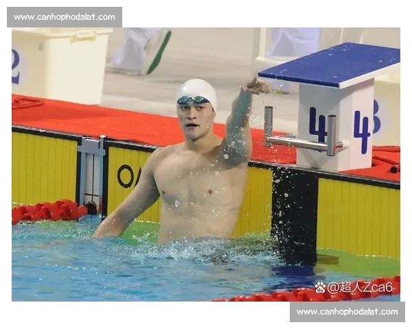 孙杨奥运会经典赛段回顾 展现拼搏精神与竞技巅峰时刻 孙杨奥运会经典赛段回顾 展现拼搏精神与竞技巅峰时刻